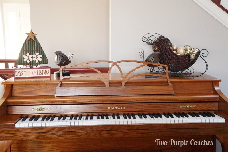 Piano decoration - Two Purple Couches
