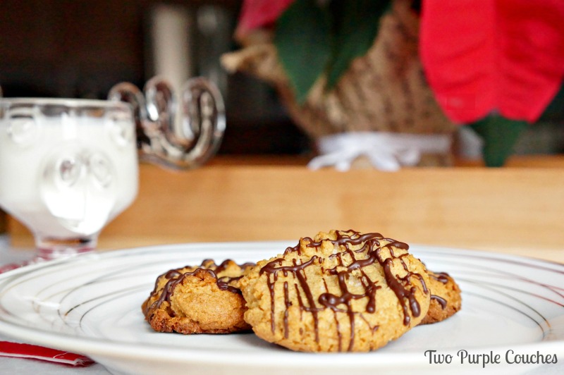 Scrumptious Peanut Butter Crunch Cookies. 2014 Christmas Cookie Recipe Swap. via www.twopurplecouches.com