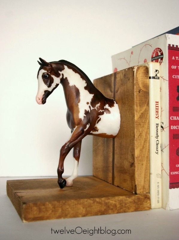 Creative Spark Feature: DIY Horse Bookends from twelveOeight 