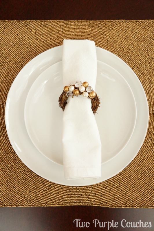 Gorgeous and glam mini grapevine wreath napkin rings