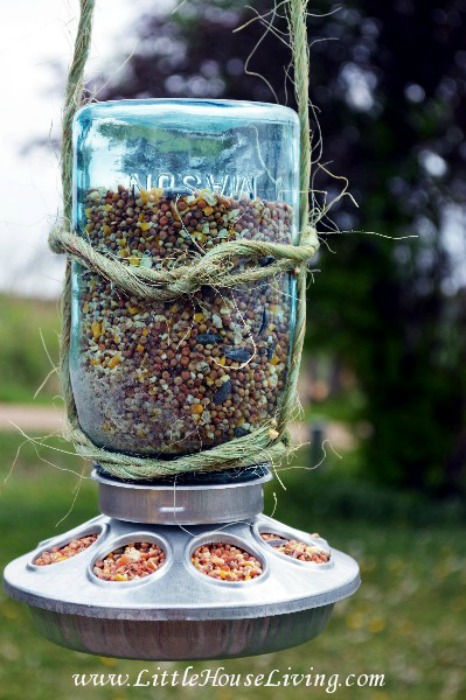 mason-jar-bird-feeder