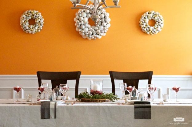 Simple and Natural Christmas Table Decor - two purple couches