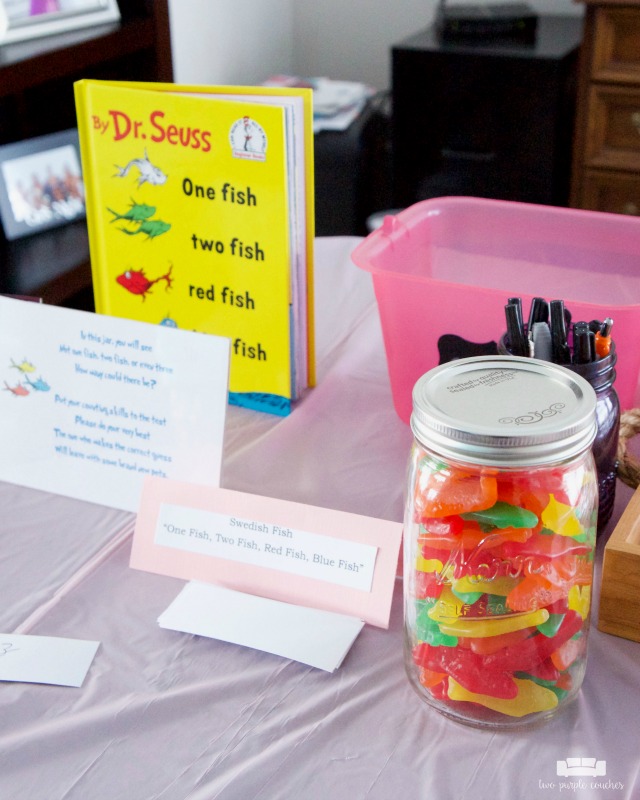 Easy baby shower game idea - guess the fish in the jar, inspired by a classic children's book