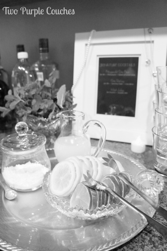 Roaring Twenties Cocktail Recipes and Cocktail Bar by Two Purple Couches #roaringtwentiesparty #gatsbyparty #champagne #gin 