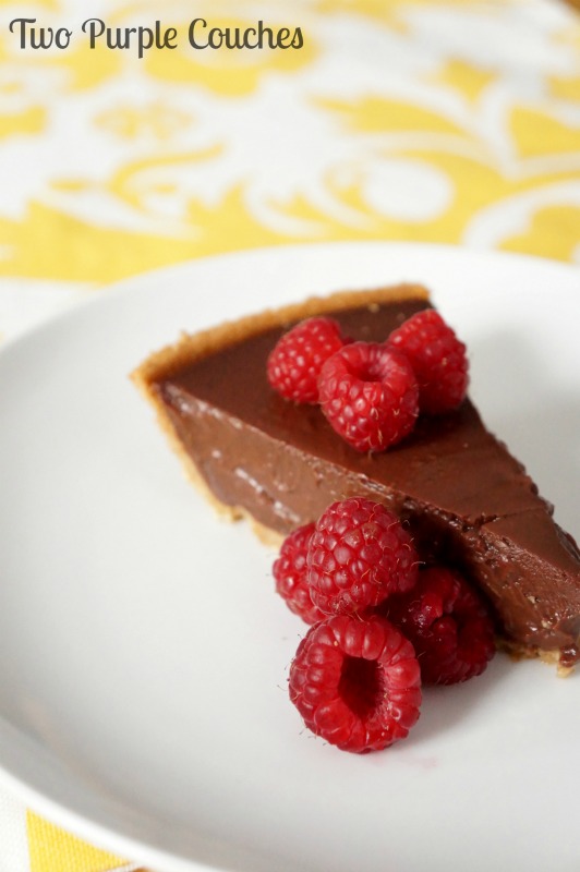 Chocolate Pudding Pie via www.twopurplecouches.com