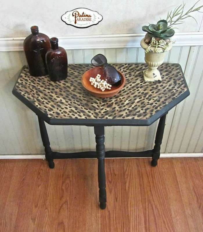 leopard table
