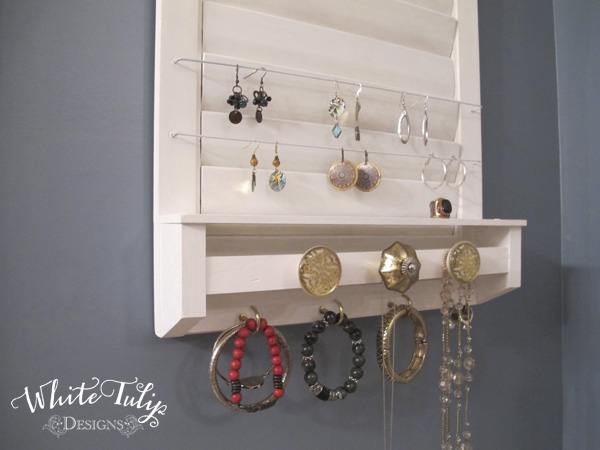 Jewelry-Holder-shutter