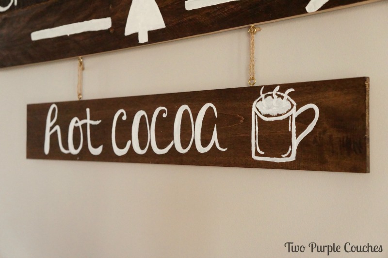 DIY this cute hot cocoa sign for your holiday decor or hot chocolate bar! 
