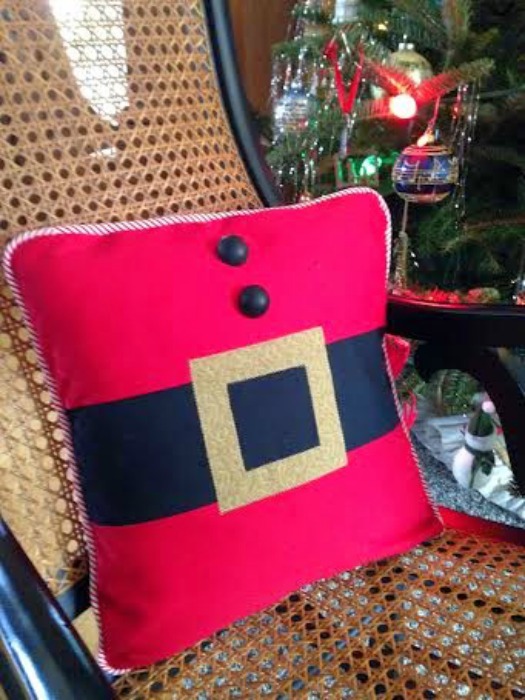santa pillow-barbara huber designs