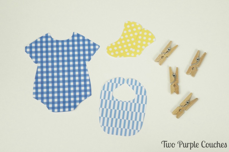 Paper baby clothes shapes 