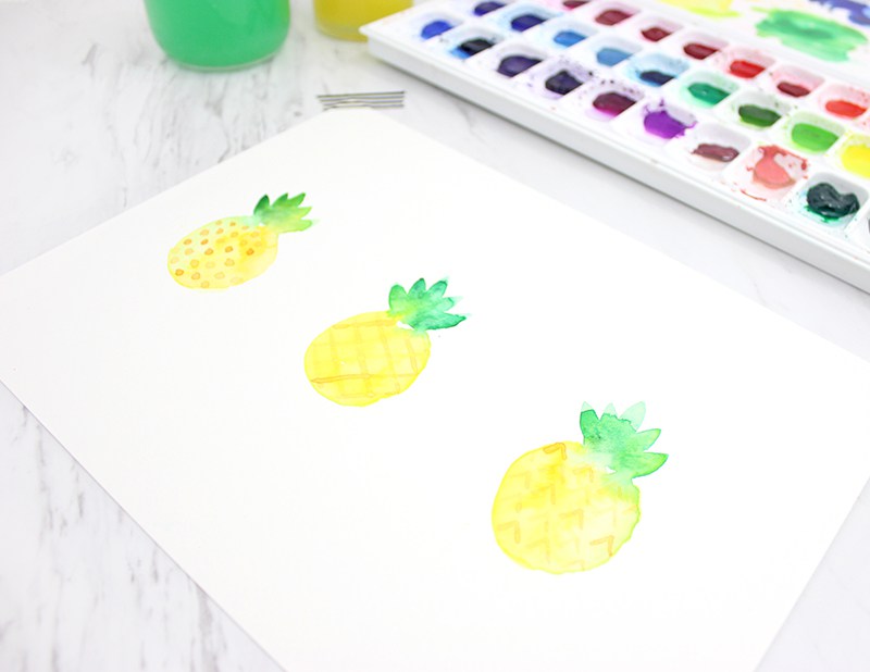 How to paint a watercolor pineapple from Lines Across
