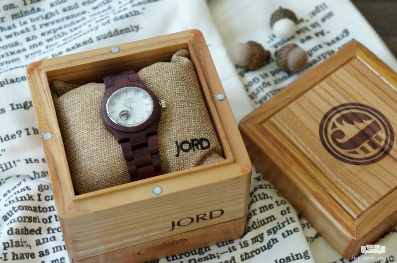 Stunning JORD wood watches make the perfect accessories! Add this fall style staple to your wardrobe now!