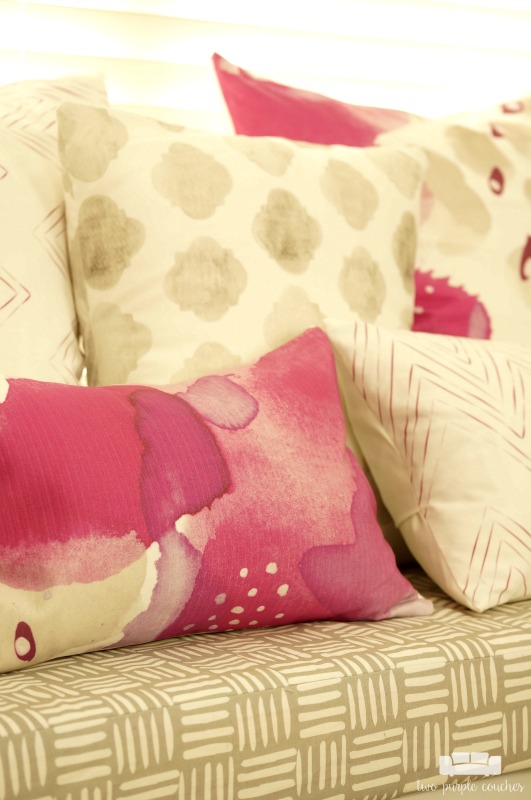 Need help selecting coordinating home decor fabrics for your room? Follow these easy tips on how to mix different prints, patterns and fabrics.