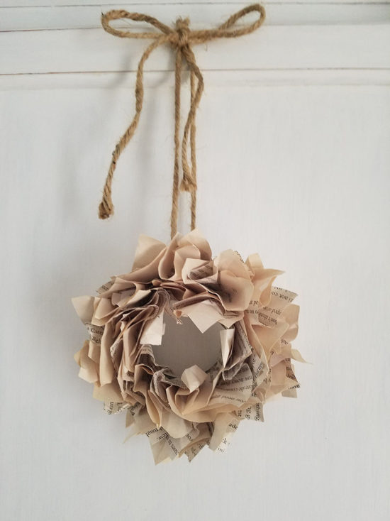 DIY-Mini-Book-Page-Wreath-How-to-550x734