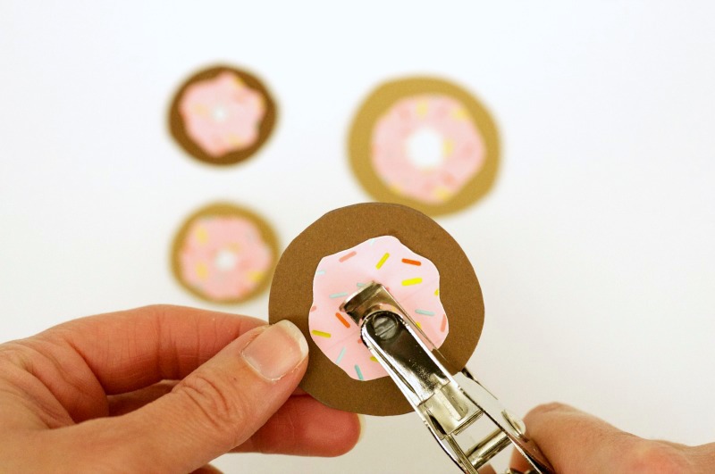 How to make a punny donut Valentine's card with washi tape.