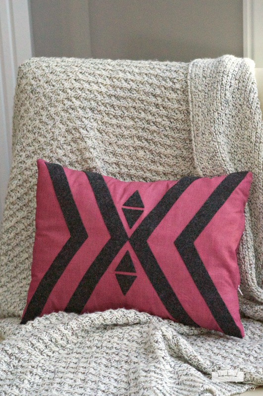 Make your own boho tribal style geometric pillow. Fun DIY home decor project!
