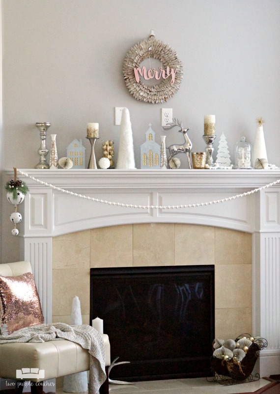 Love this gorgeous Christmas mantel decor full of whites, silvers and golds!