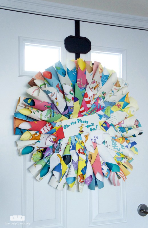 Omg! Love this amazing Dr. Seuss Book Page wreath! Perfect decoration for a book themed baby shower!