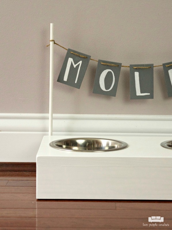 Cute & easy DIY dog bowl stand