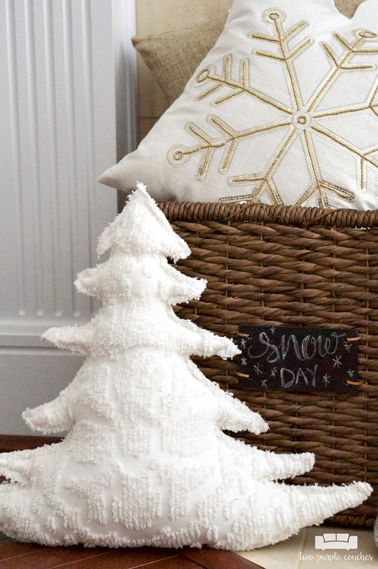 Love these pillows for winter decorating!
