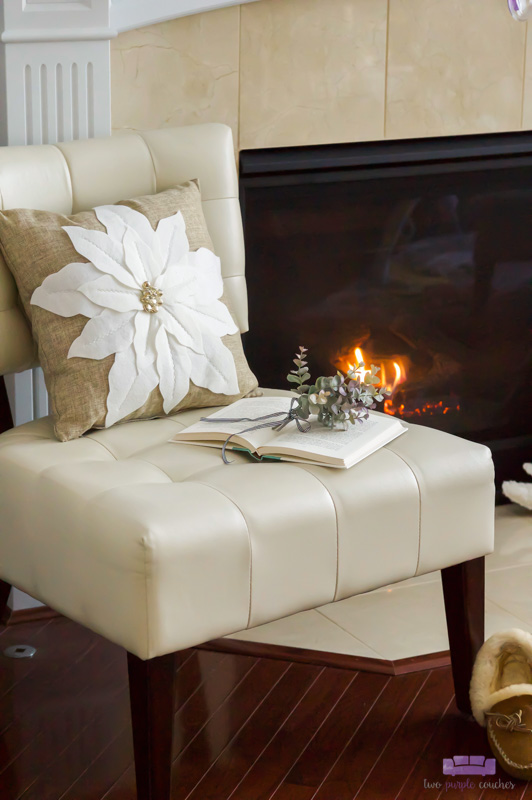 Modern Christmas mantel and fireplace decorating